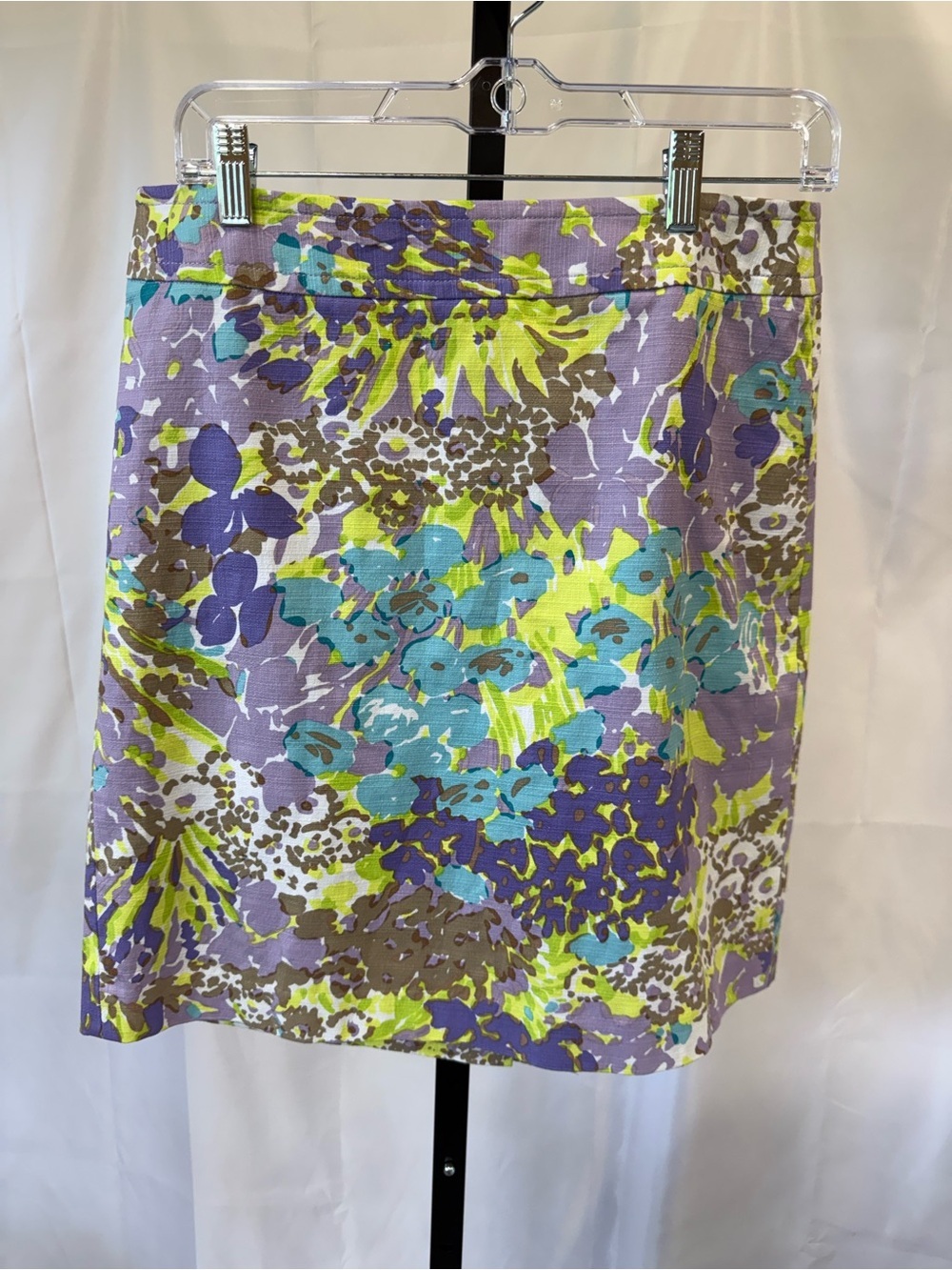 Talbots 6 Straight Skirt Floral Purple Blue Green slit on back hook closure